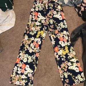Floral loose pants